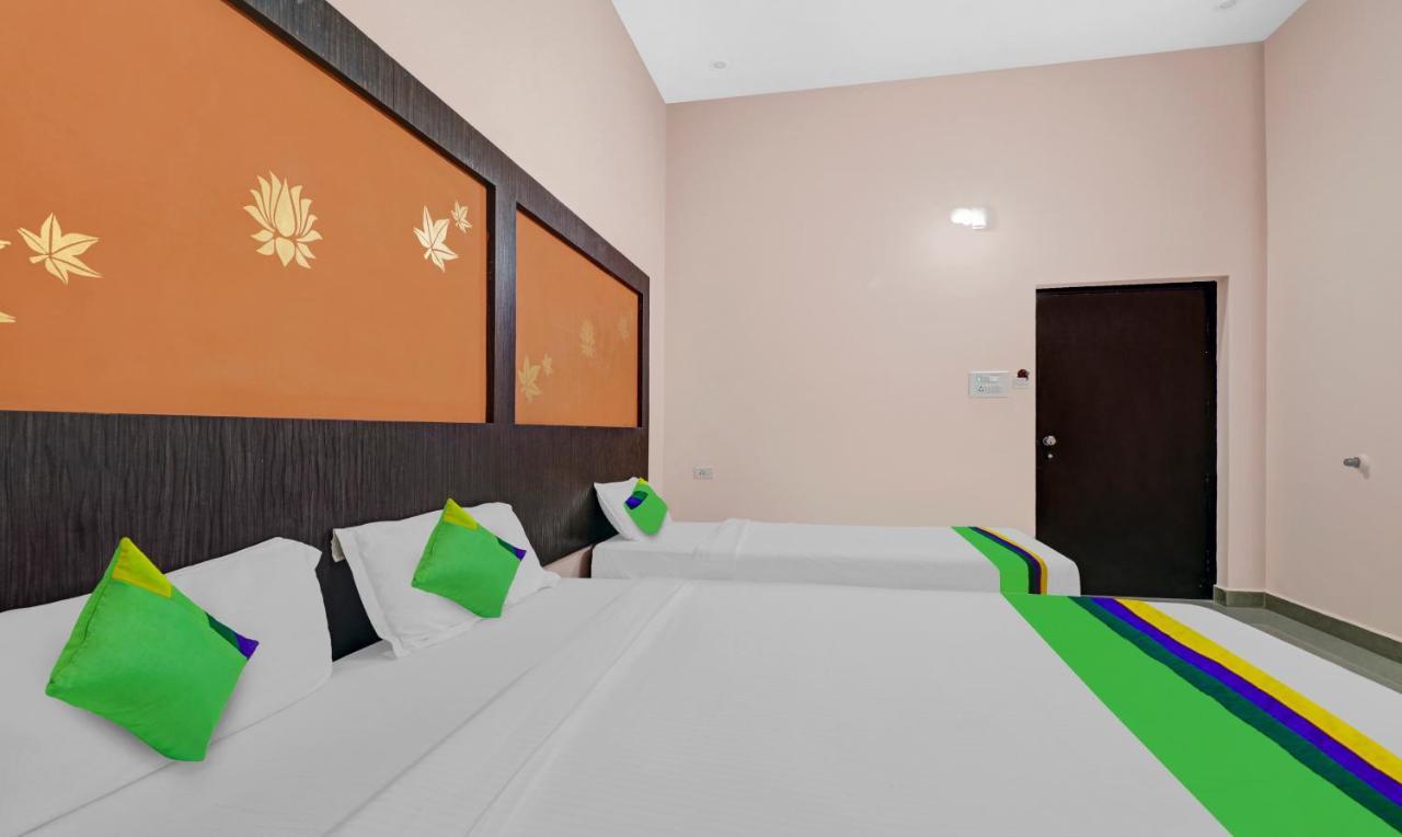 Grand Jp Inn Near 2 Km From Gundlupet Bus Stand Exterior foto
